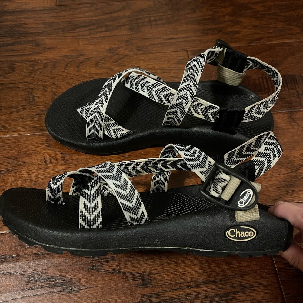 Chaco’s size 9
